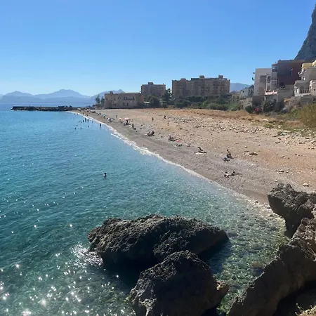 Cortile Lo Cicero 10- Al Centro Tra Mare E Città- *